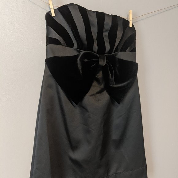 Phoebe Couture Black Velvet Cocktail Dress Size 8 - Picture 1 of 10